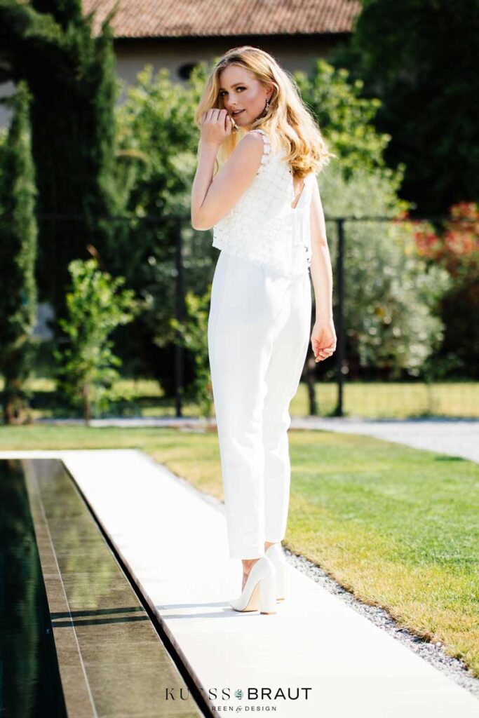 Brautkleid-einteiler-jumpsuit-jumper-Kuessdiebraut-Philine-mit-top